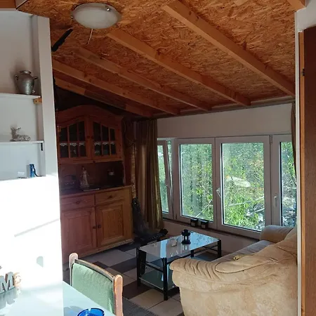 Robinson Haus Panorama No Electricity Chalet