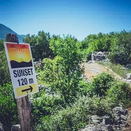 Robinson Haus Panorama No Electricity Chalet