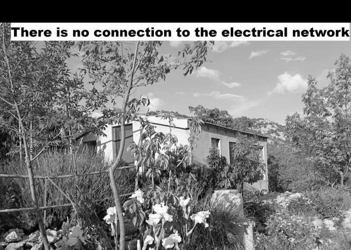Robinson Haus Panorama No Electricity Brvnara Zagvozd